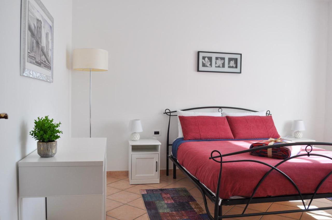 B&B Sarita'S Rooms Чертоза-ди-Павия Экстерьер фото